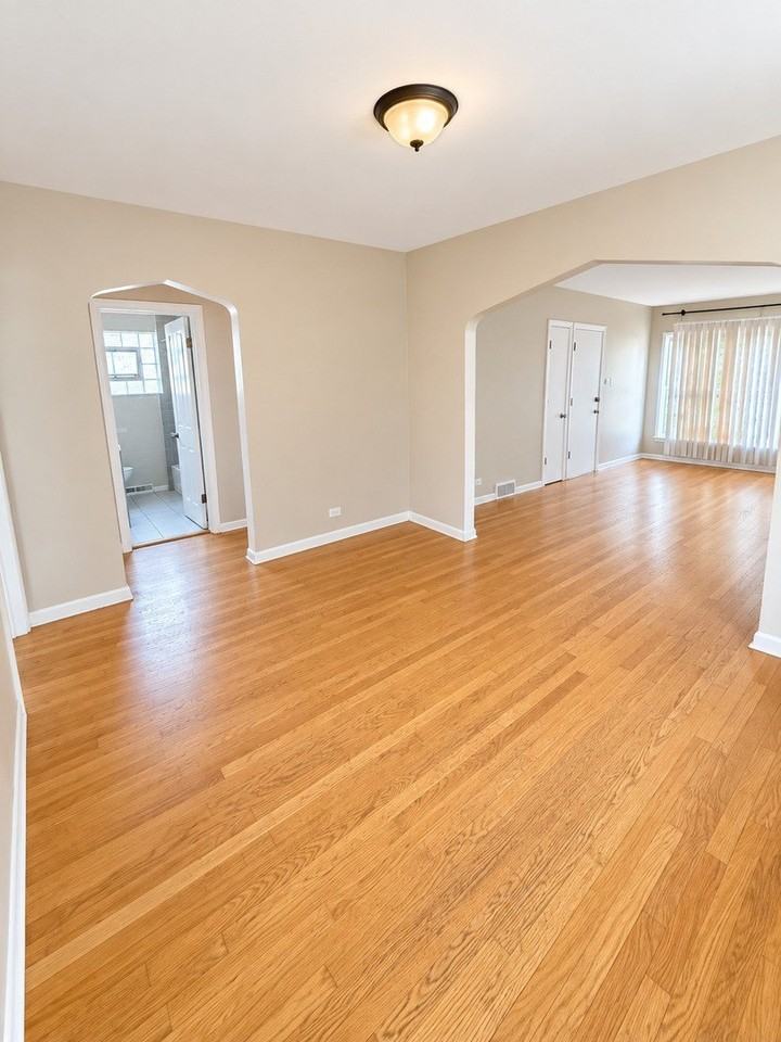 7922 S Wood St #2 - Photo 4 of 13