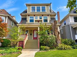 featured image of 5415 N Wayne Ave