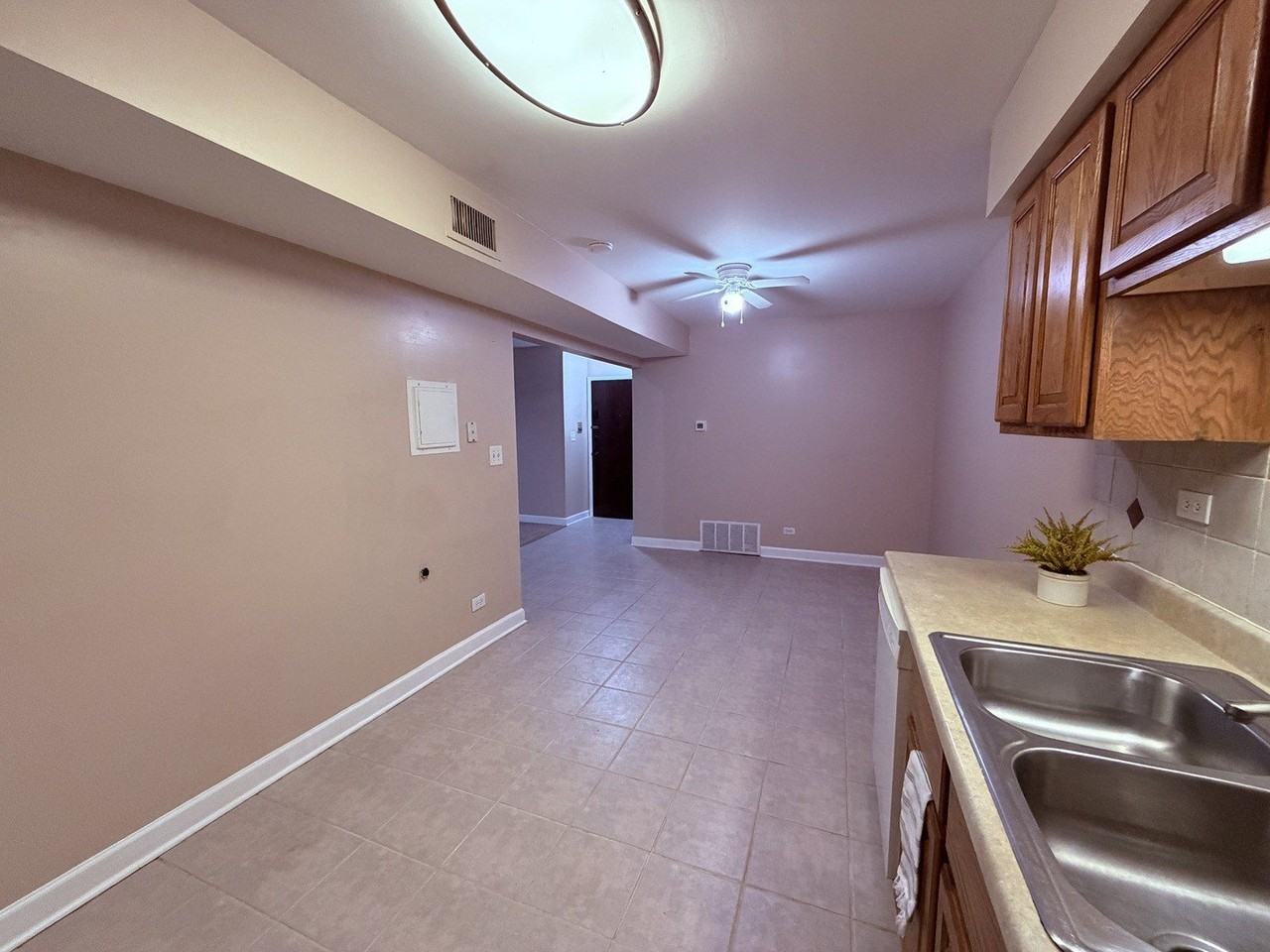 703 Waterford Rd S #2B - Photo 5 of 22