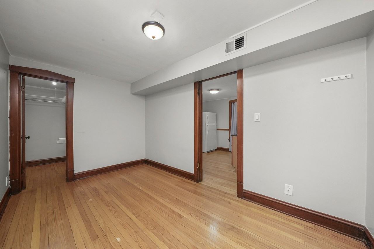 2026 W Charleston St #G - Photo 5 of 16