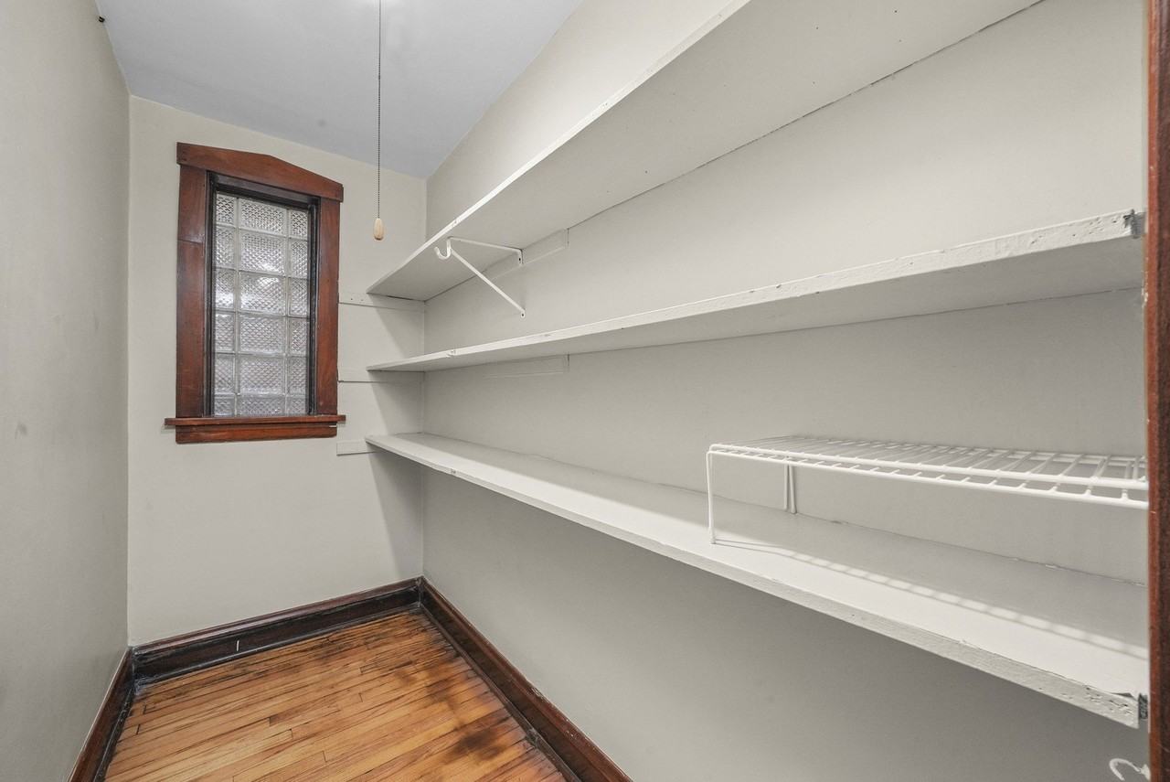 2026 W Charleston St #G - Photo 7 of 16