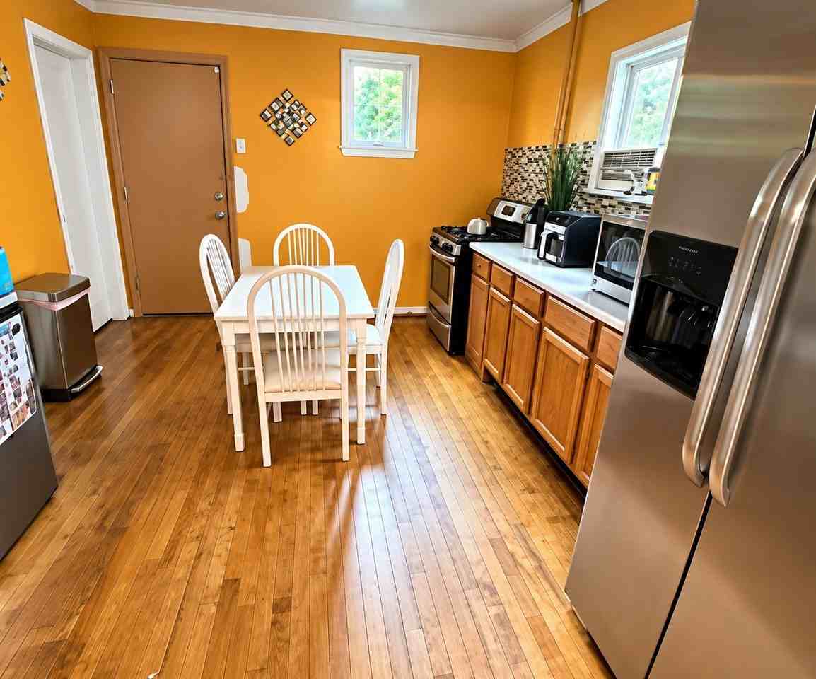 1621 N Drake Ave - Photo 4 of 7