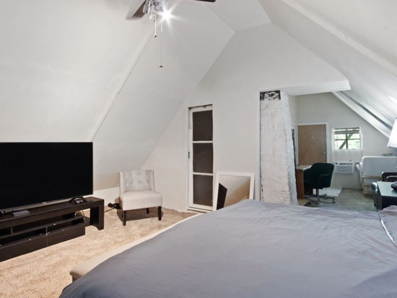 1621 N Drake Ave - Photo 5 of 7