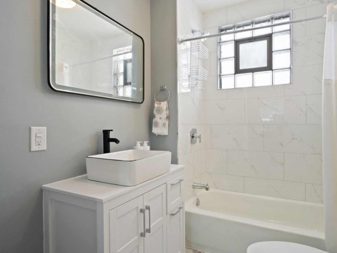 1621 N Drake Ave - Photo 6 of 7