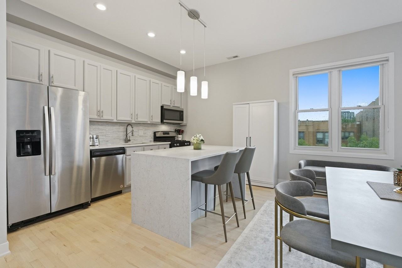 1222 N Wolcott Ave #4S - Photo 7 of 20