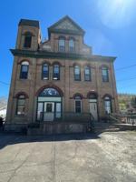featured image of 206 Main St