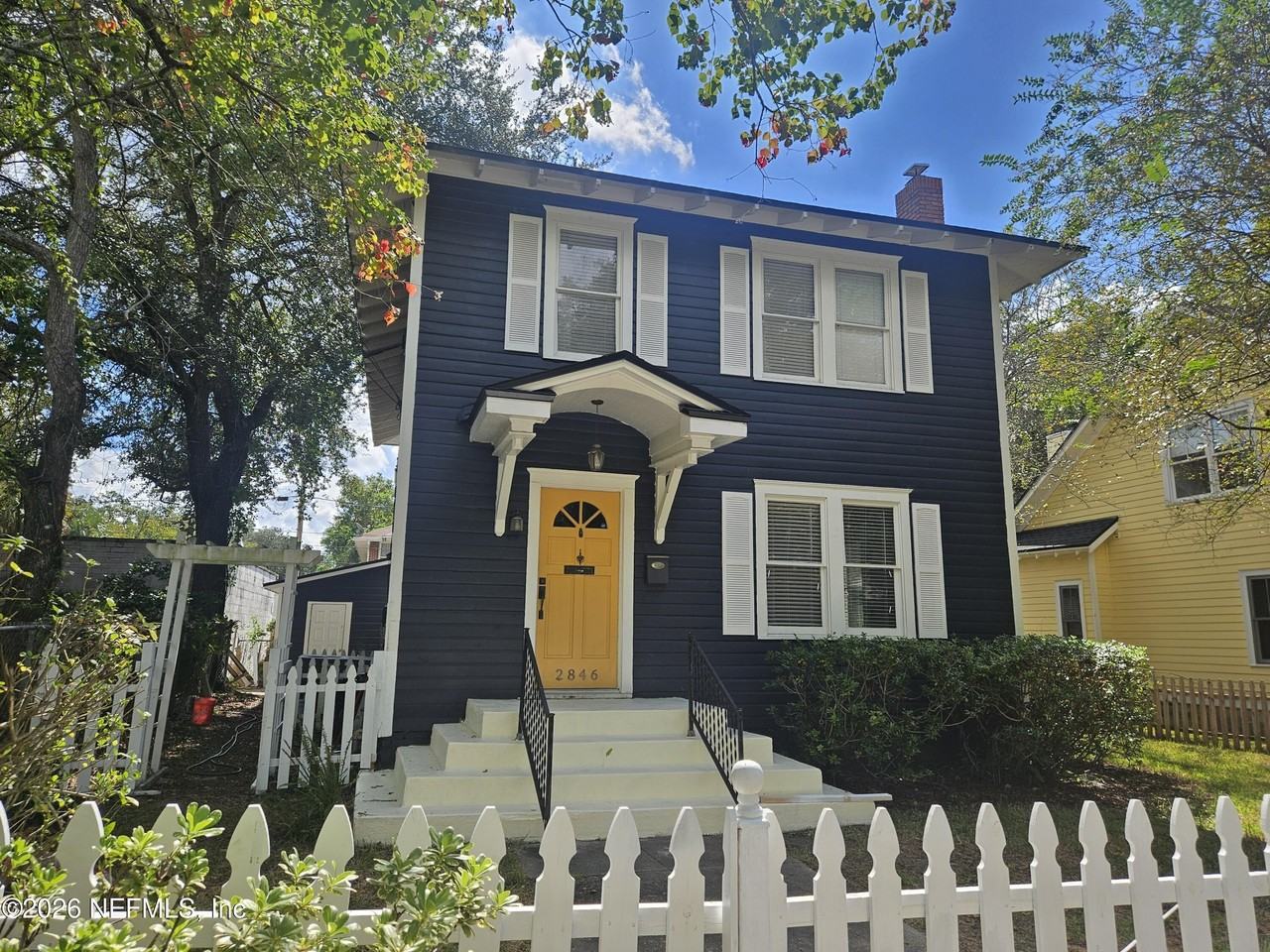 2846 Sydney St - Photo 2 of 48