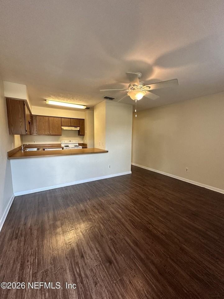 3872 Osprey Cir #B - Photo 3 of 12