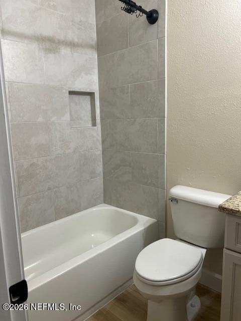 673 S Orange St - Photo 4 of 12