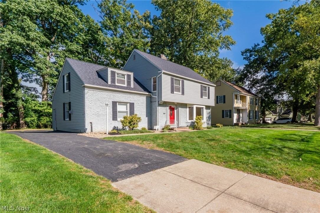 23509 Beachwood Blvd - Photo 3 of 47