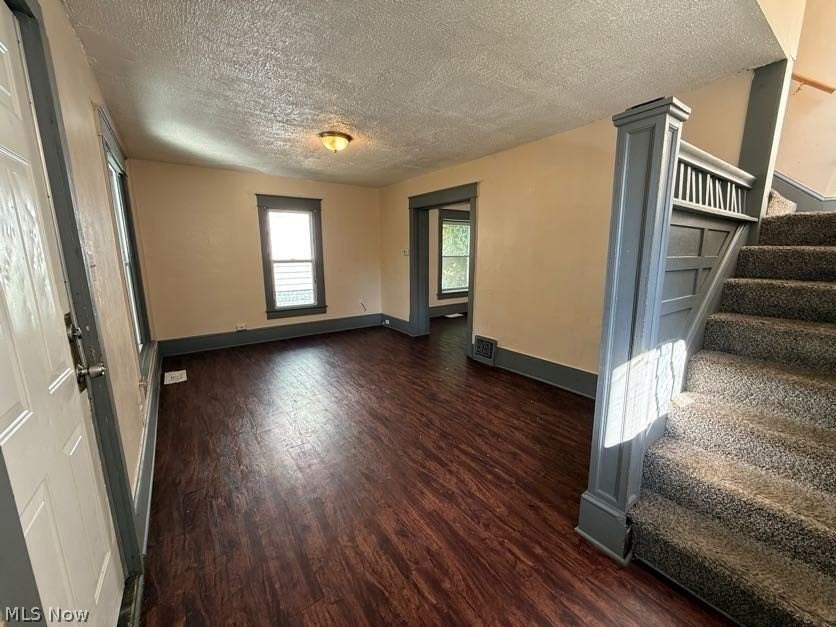 1017 La Croix Ave - Photo 6 of 26