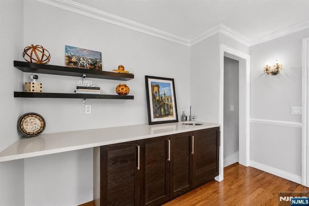 1026 Harvard Pl - Photo 5 of 22