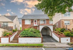 28 Park Pl - Photo 1 of 1
