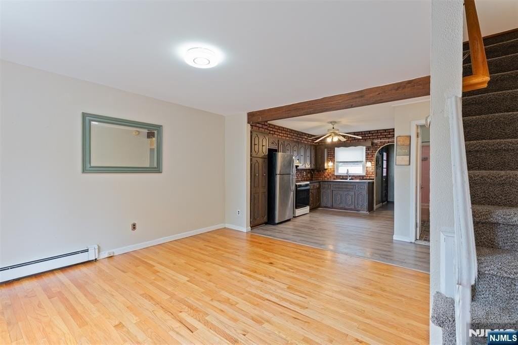 28 Park Pl - Photo 2 of 29