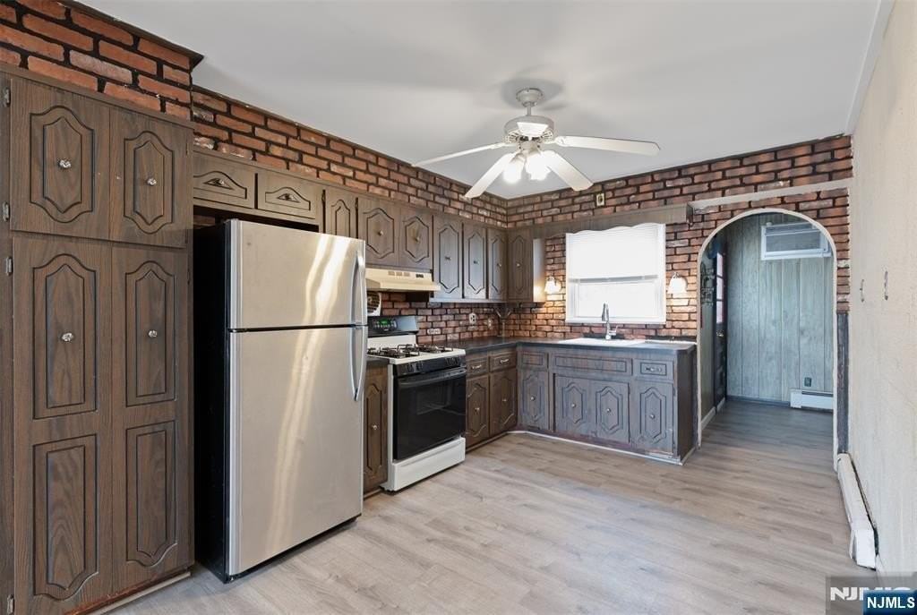 28 Park Pl - Photo 5 of 29