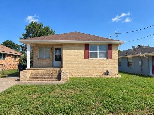 3413 Jackson Blvd - Photo 2 of 14