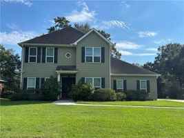 featured image of 715 Winterberry Dr