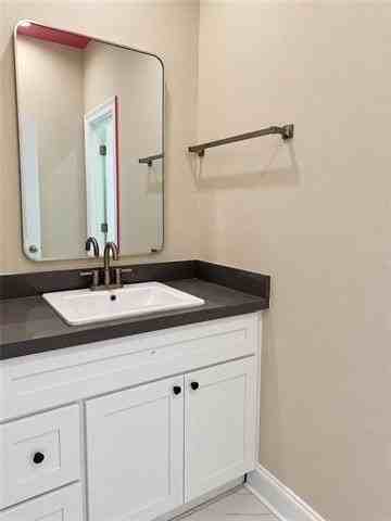 2429 Almonaster Ave - Photo 7 of 10