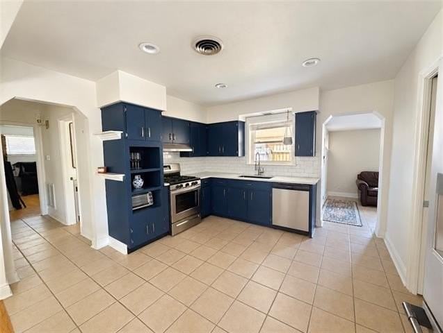 1511 Nero St - Photo 5 of 24
