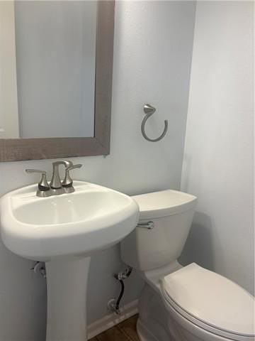 558 Folse St - Photo 5 of 12