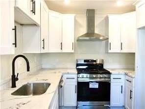 6720 Merle St - Photo 2 of 7