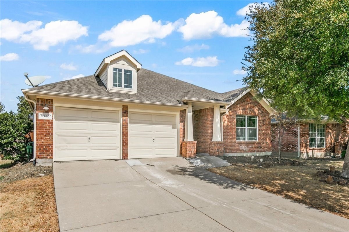 2733 Sunlight Dr - Photo 4 of 29