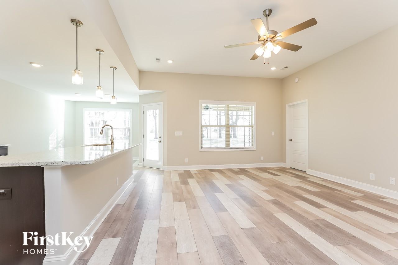 1381 Dan Brown Dr - Photo 3 of 15
