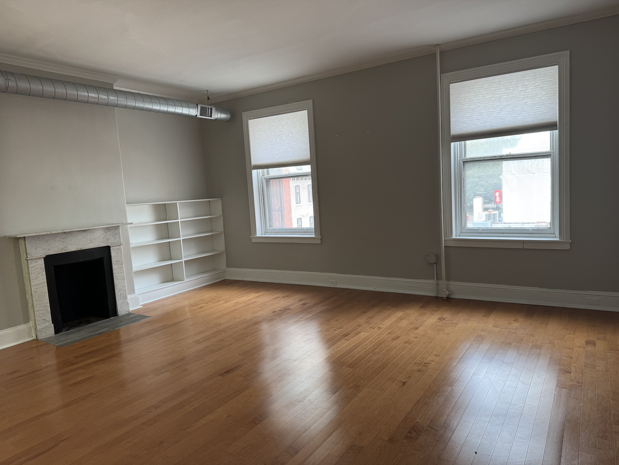 1734 Spruce St #3F - Photo 2 of 5