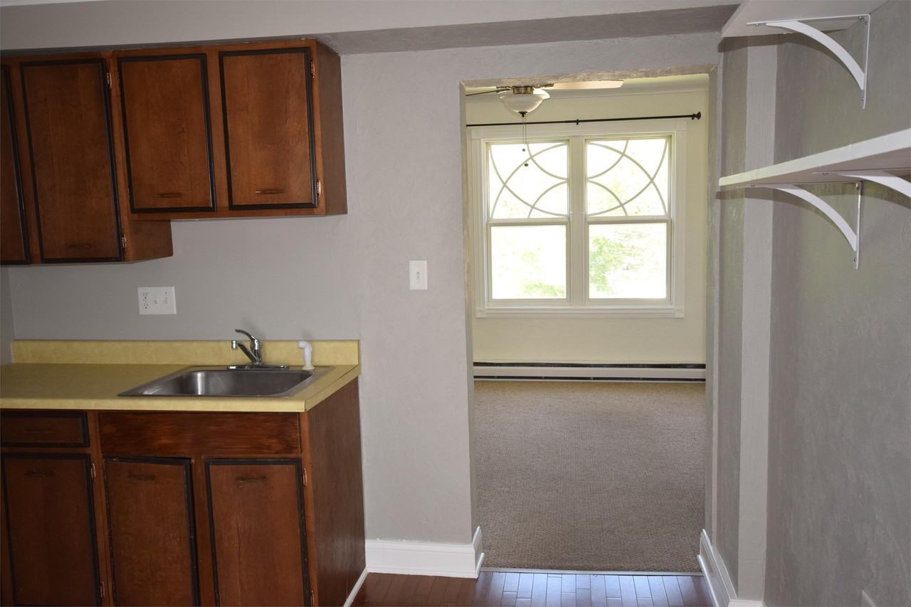 1296 Manitowoc Road - Photo 6 of 14