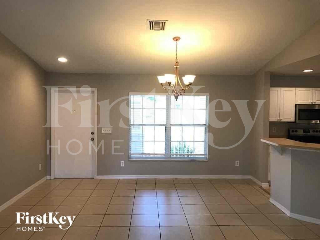 335 Hermosa Ave - Photo 2 of 12