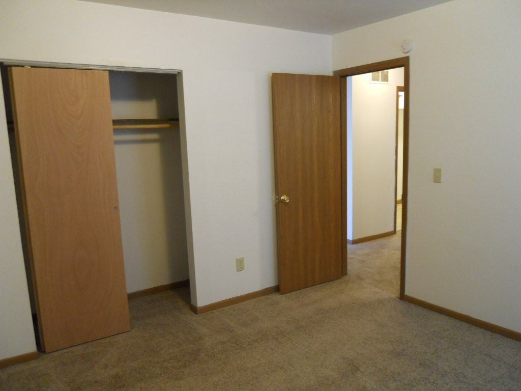 2100 Haskell Ave #B1 - Photo 4 of 8