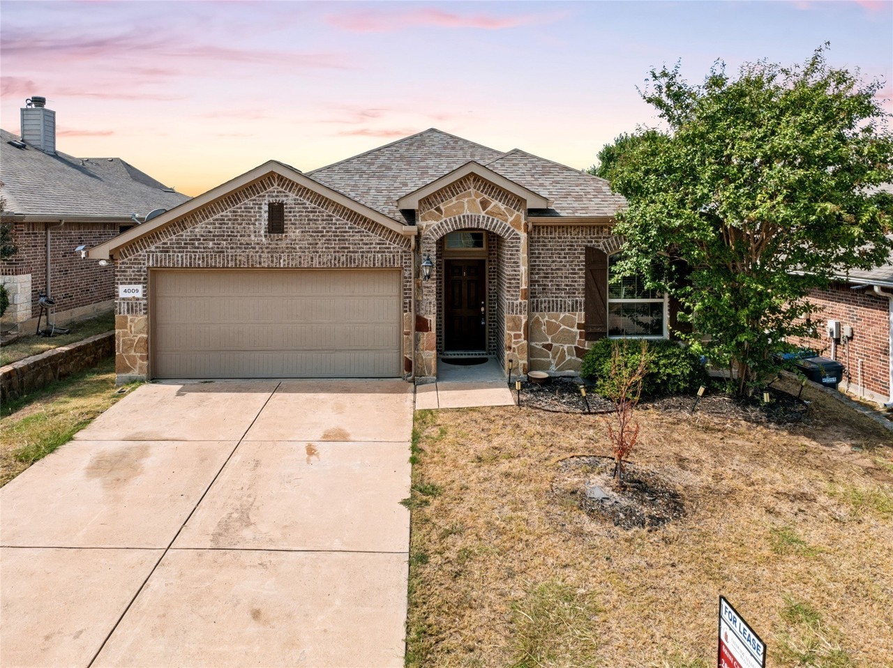 4009 Meramac Dr - Photo 2 of 40
