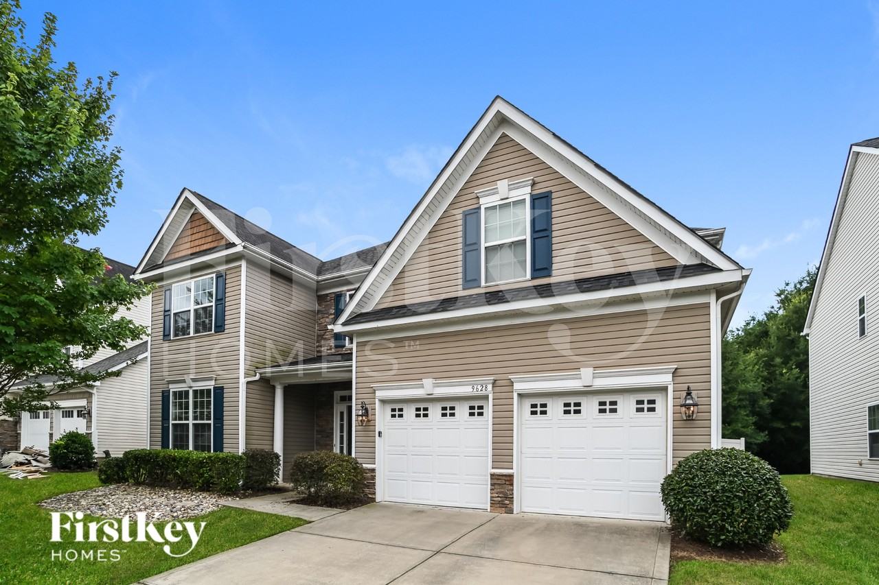 9628 Loughlin Ln - Photo 2 of 16