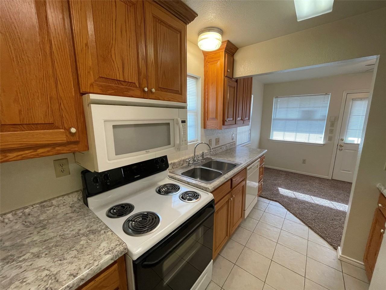 4920 Morningside Dr - Photo 7 of 14