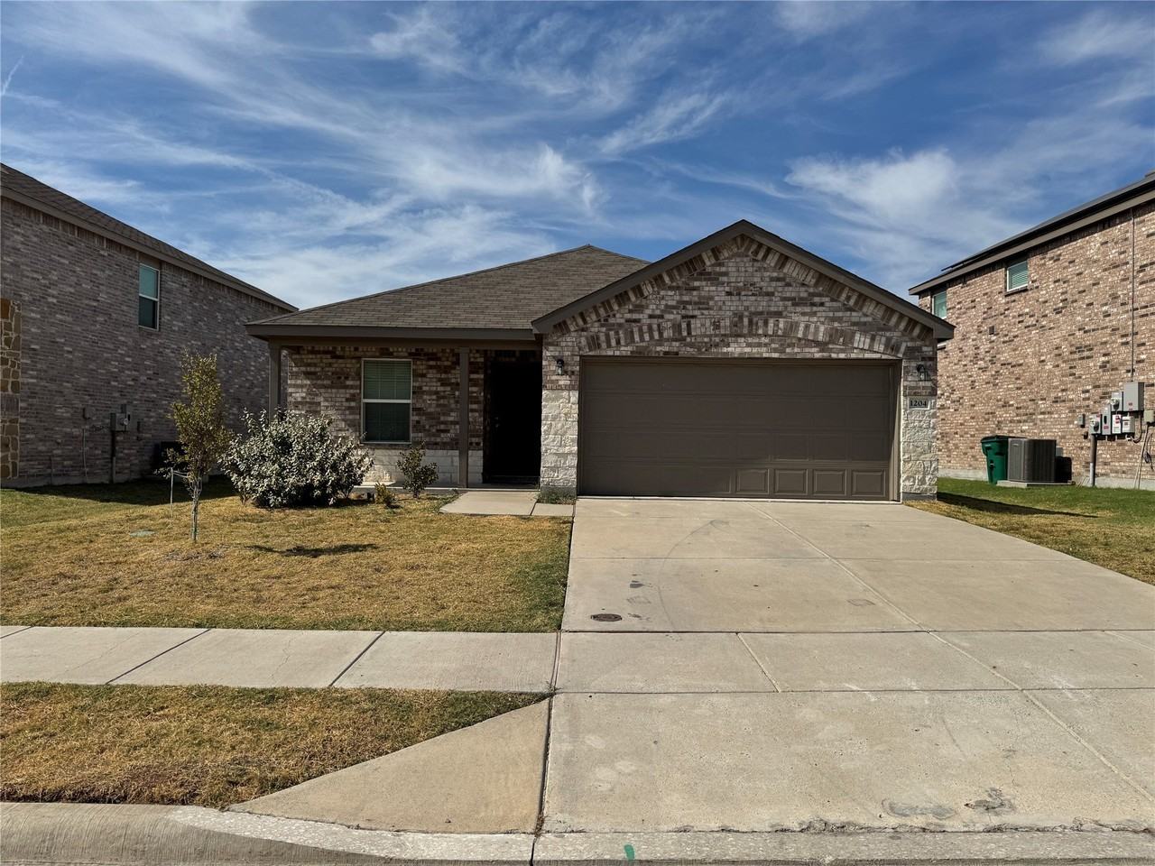 1204 Autumn Mist Ln - Photo 2 of 20