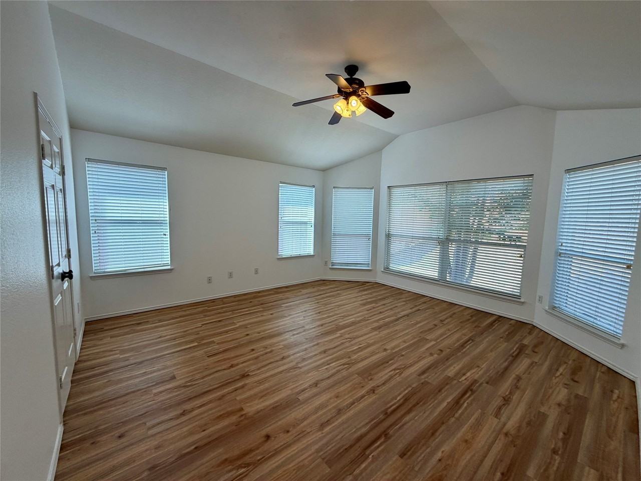 2008 Kingsbrook Trl - Photo 3 of 15