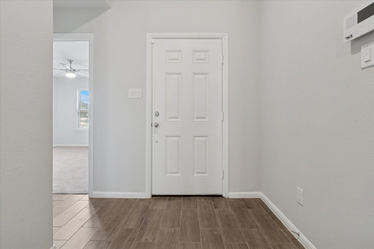 13068 Mizell Ln - Photo 3 of 25