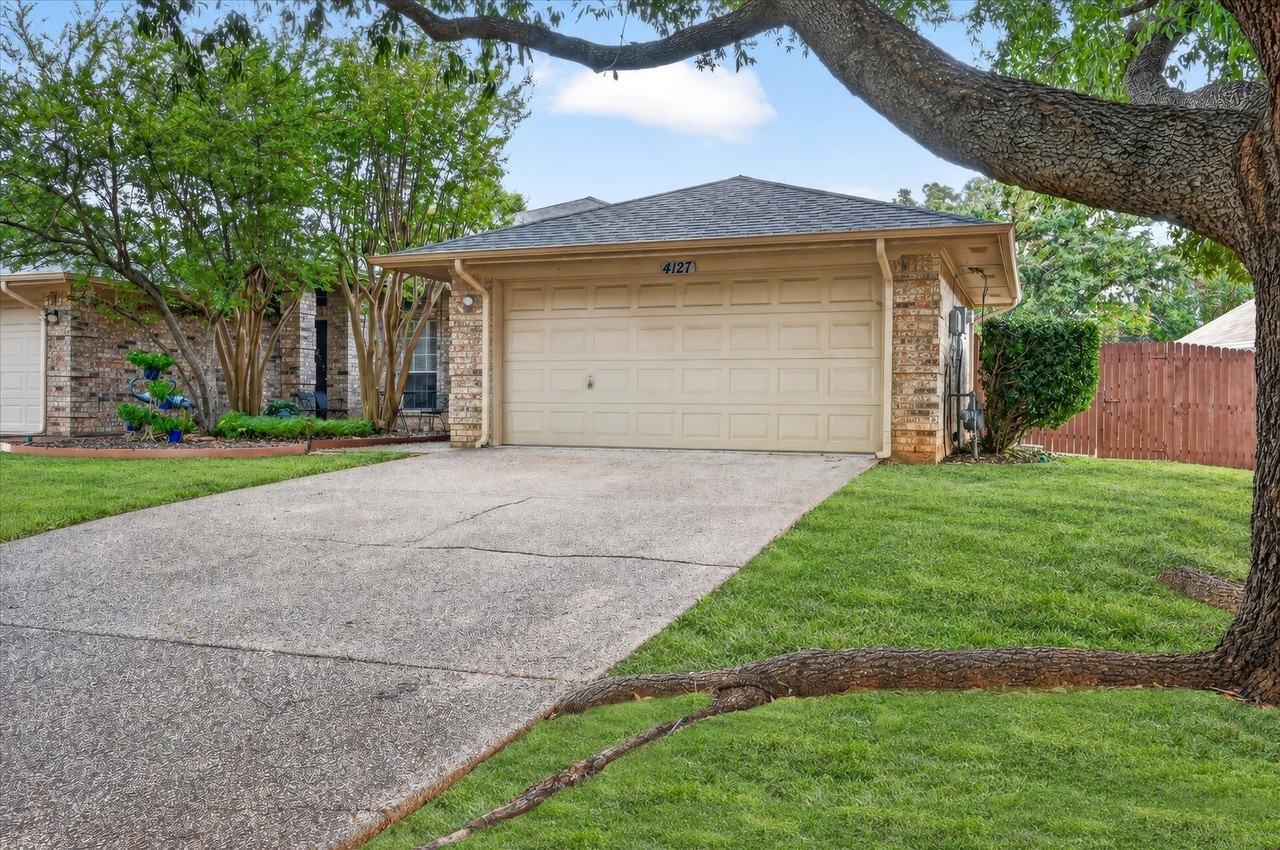4125 Spring Meadow Ln - Photo 3 of 27