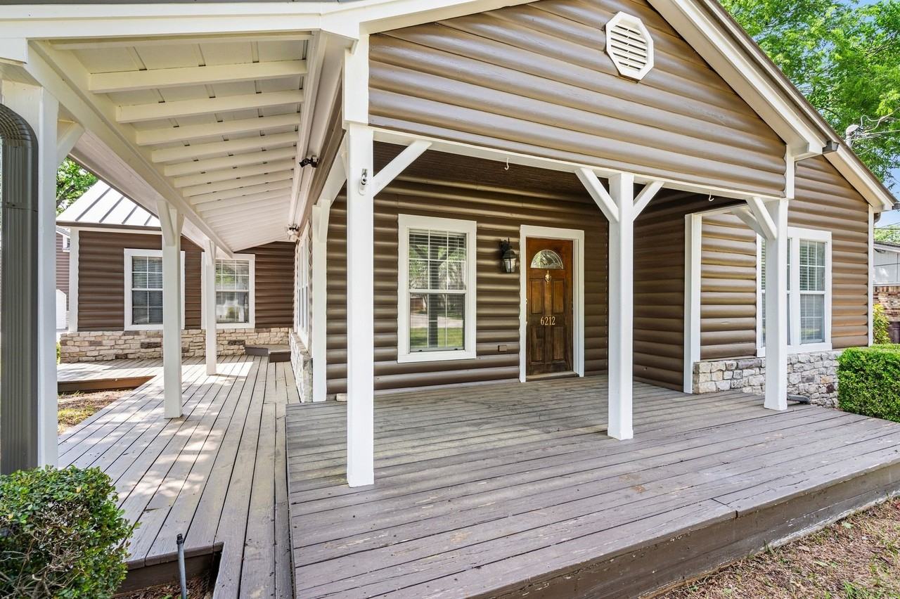 6212 Westcoat Dr - Photo 3 of 38