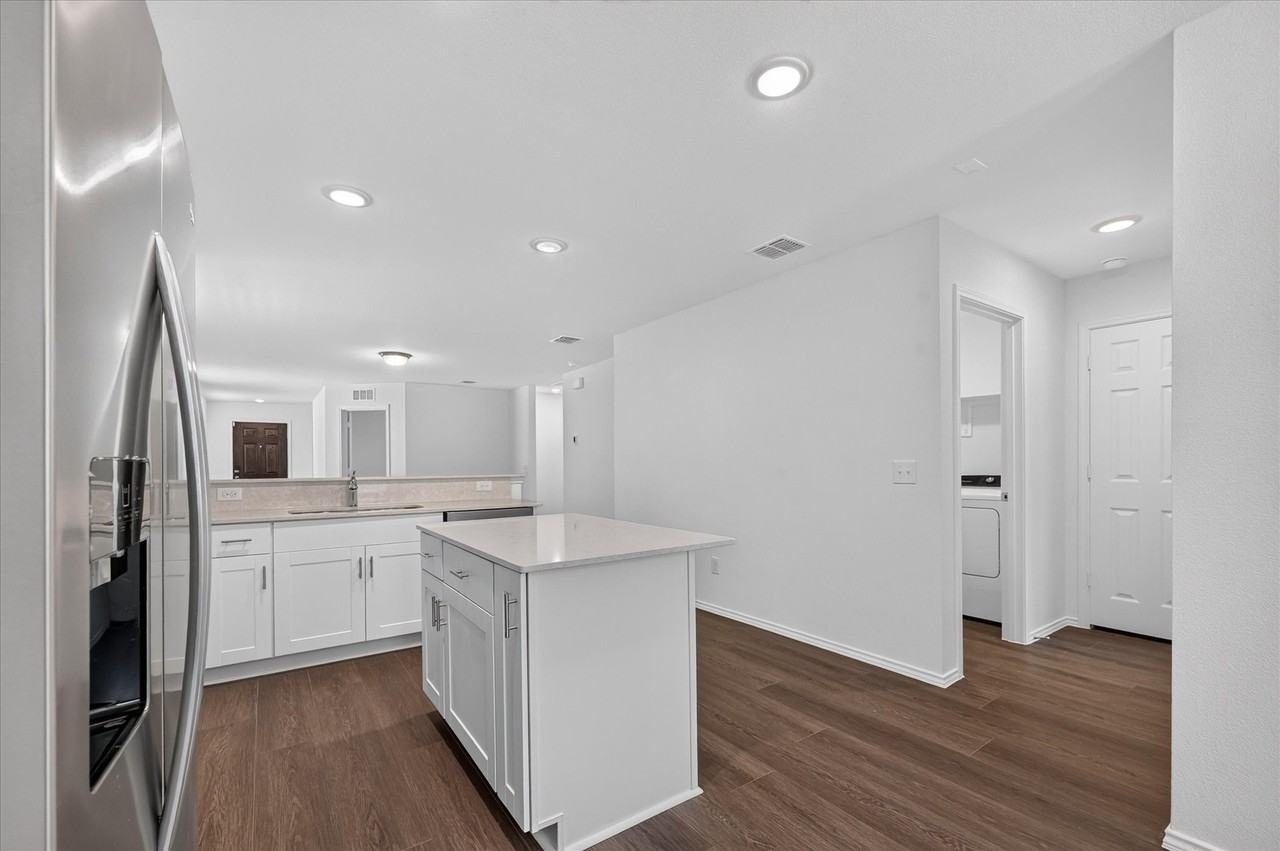 1005 Clear Dusk Ln - Photo 7 of 27