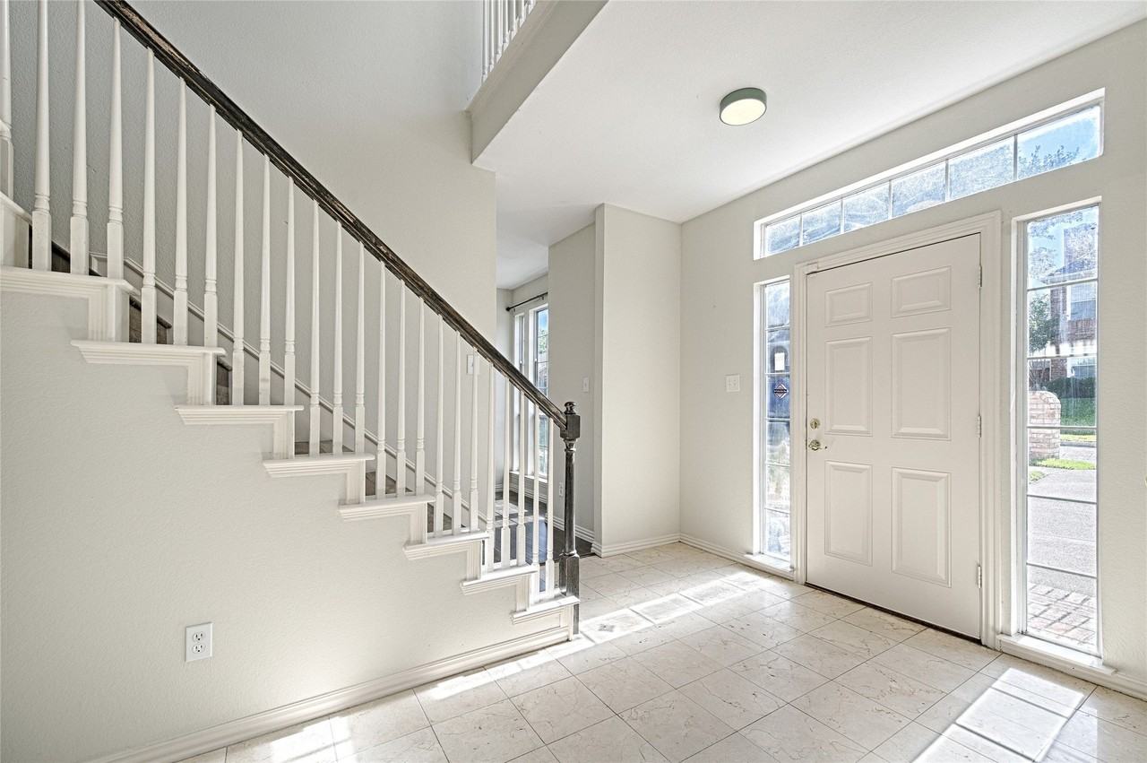 2325 Havard Oak Dr - Photo 5 of 36