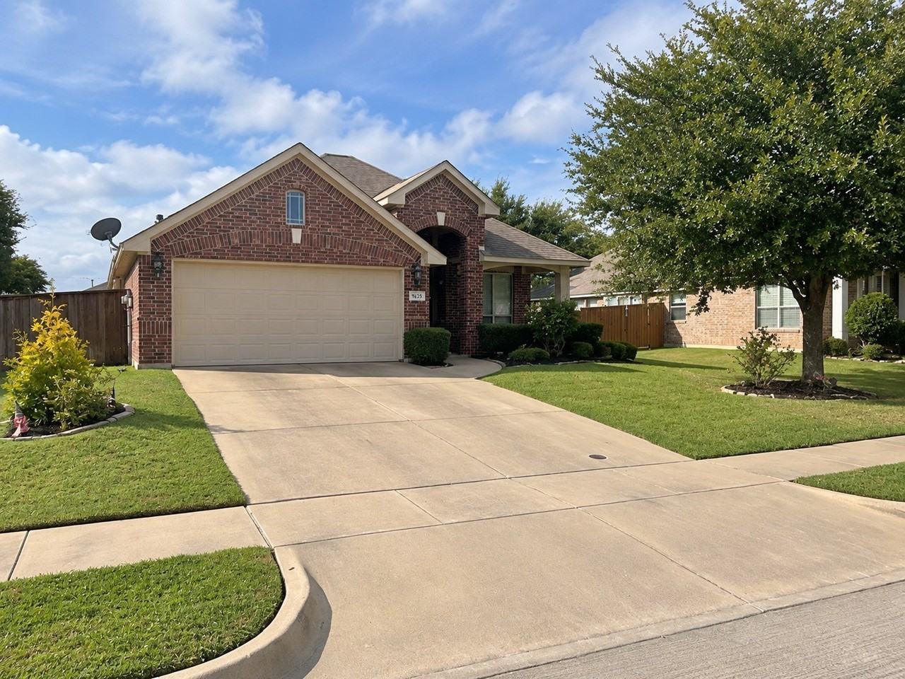4700 Valleyview Dr - Photo 2 of 23