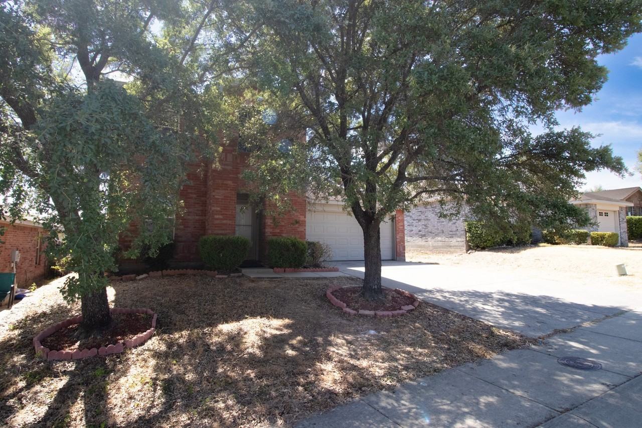 1626 Sax Leigh Dr - Photo 2 of 26