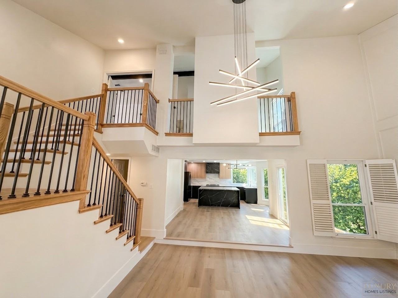 820 Pavillion St - Photo 4 of 40