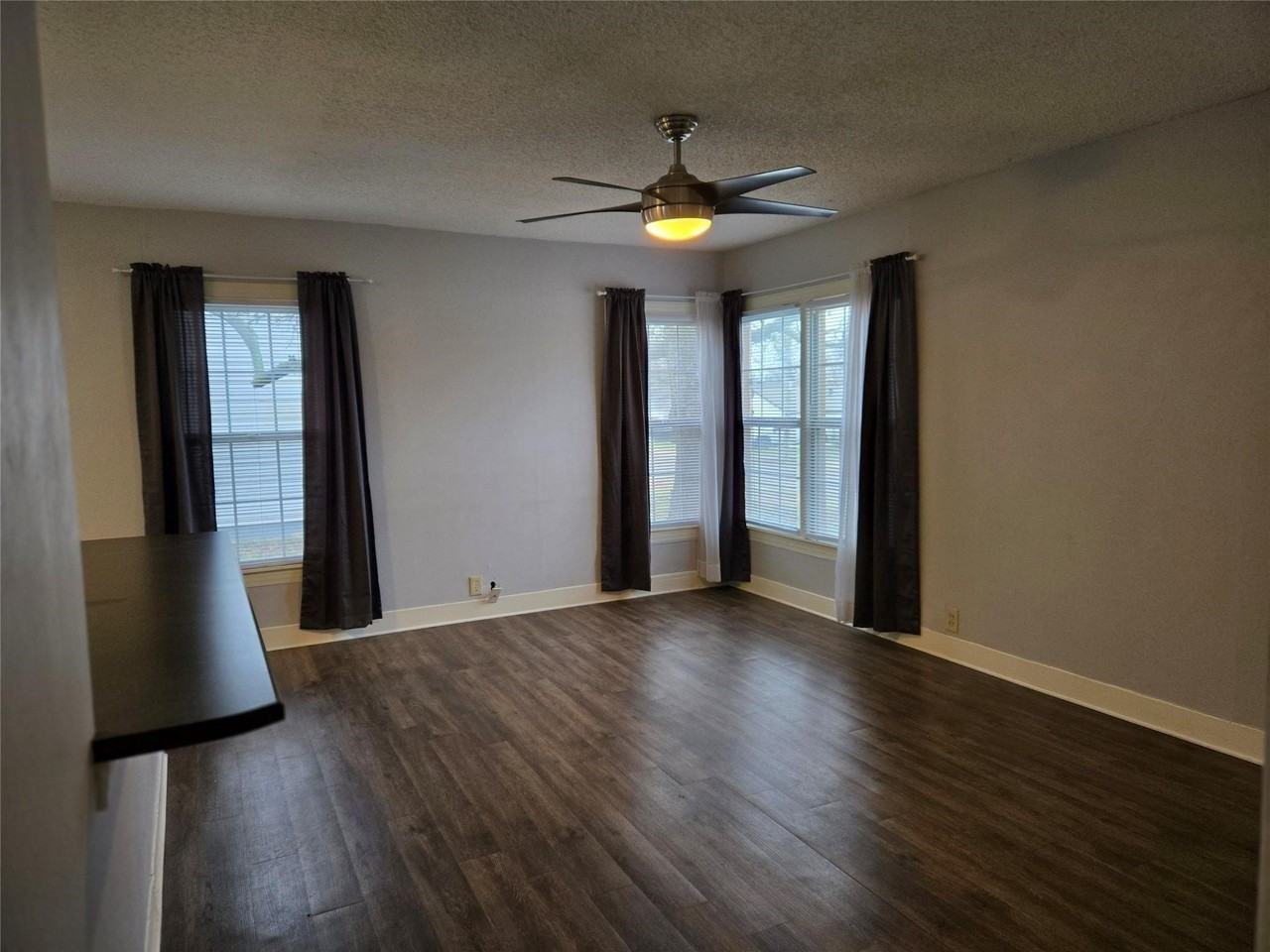714 Jackson St - Photo 3 of 19
