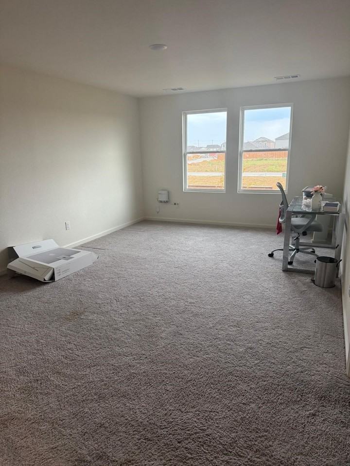 14127 Donahue St - Photo 2 of 15