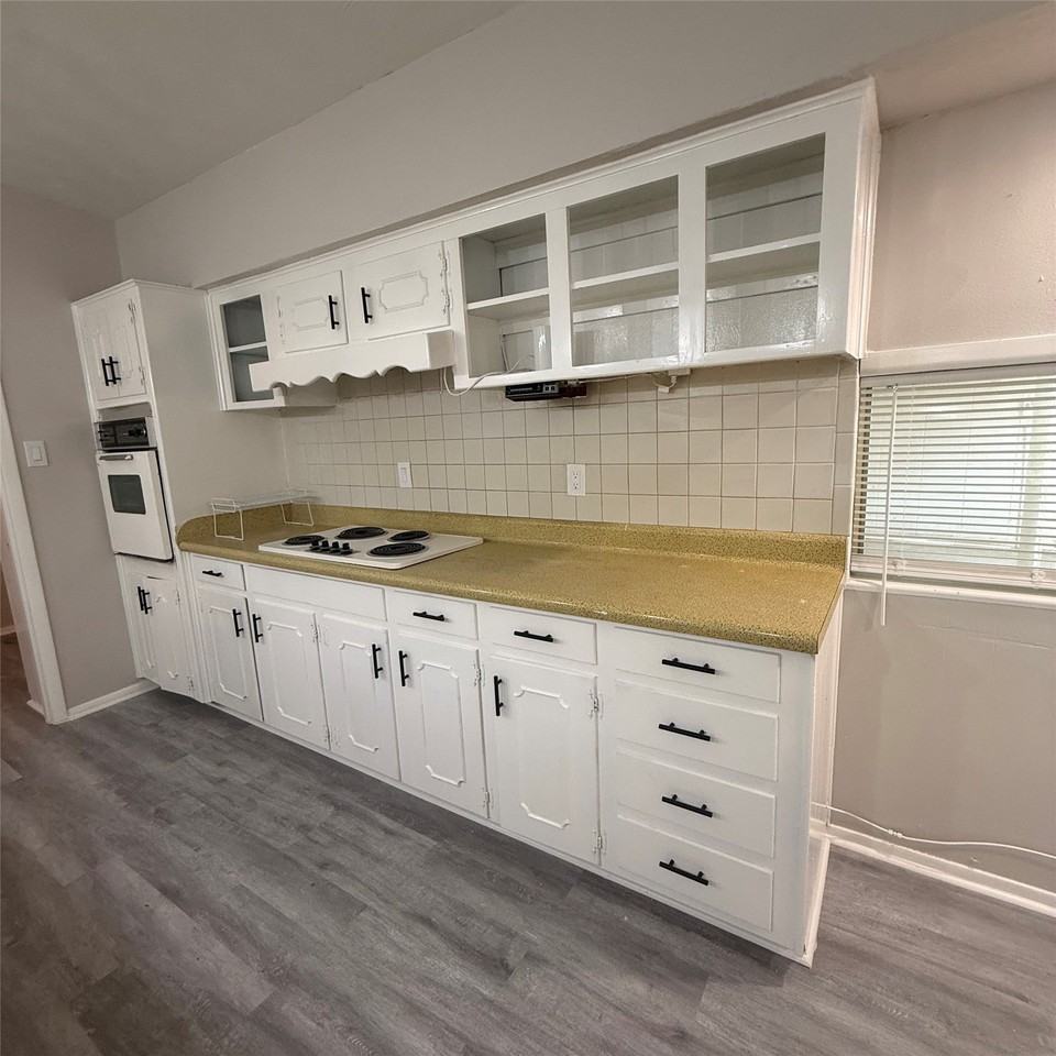 1514 Camellia Dr - Photo 5 of 25