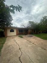 401 S Jefferson Dr - Photo 1 of 1