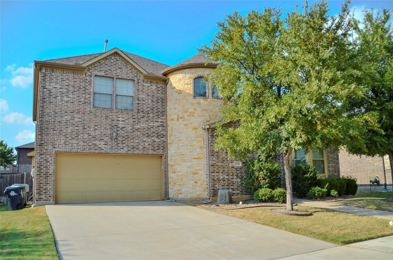 5720 Eagle Mountain Dr - Photo 3 of 30