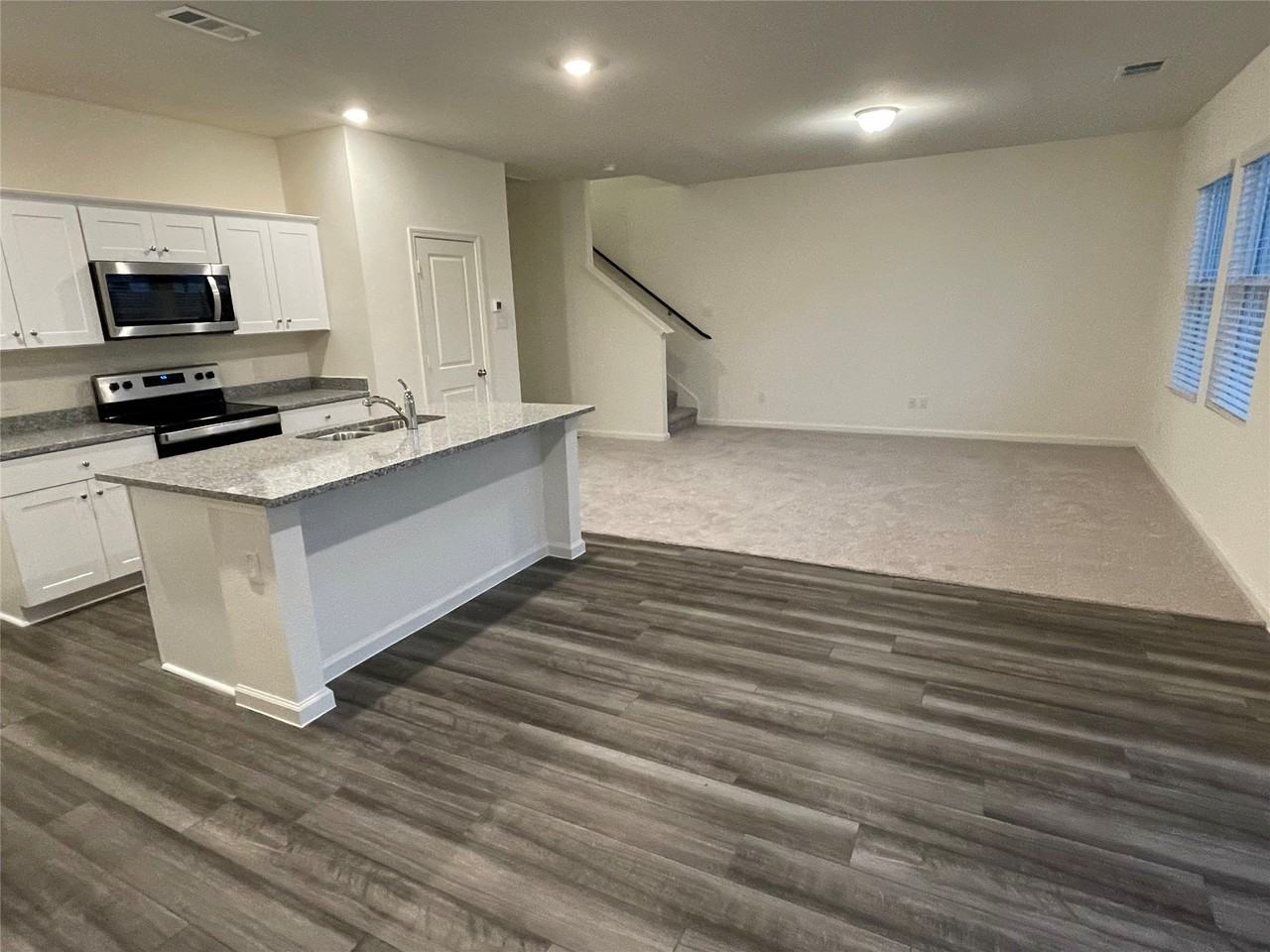 1815 Chapel Hill Rd - Photo 6 of 20